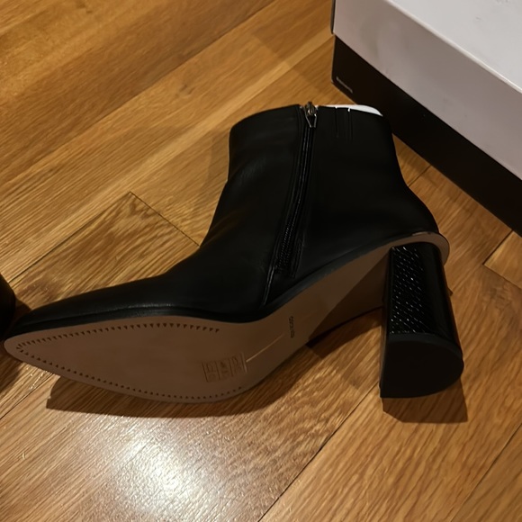 DOLCE VITA women’s Timone Bootie Onyx - Picture 13 of 16